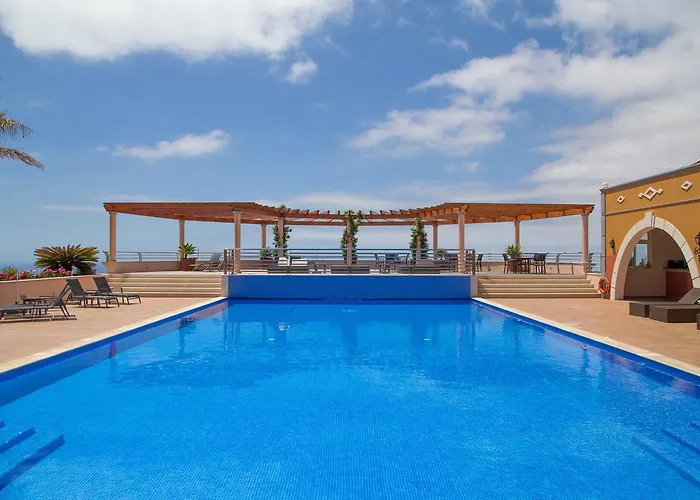 Luxury One Bedroom Palheiro Village By Madeira *