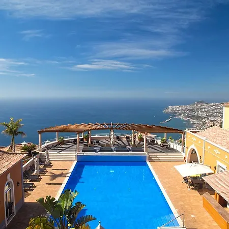 Luxury One Bedroom Palheiro Village By Madeira